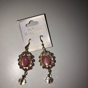 Adorable earrings
